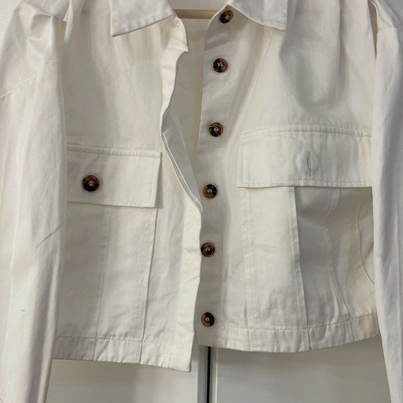 Set - top and skirt - Picture 5 of 11